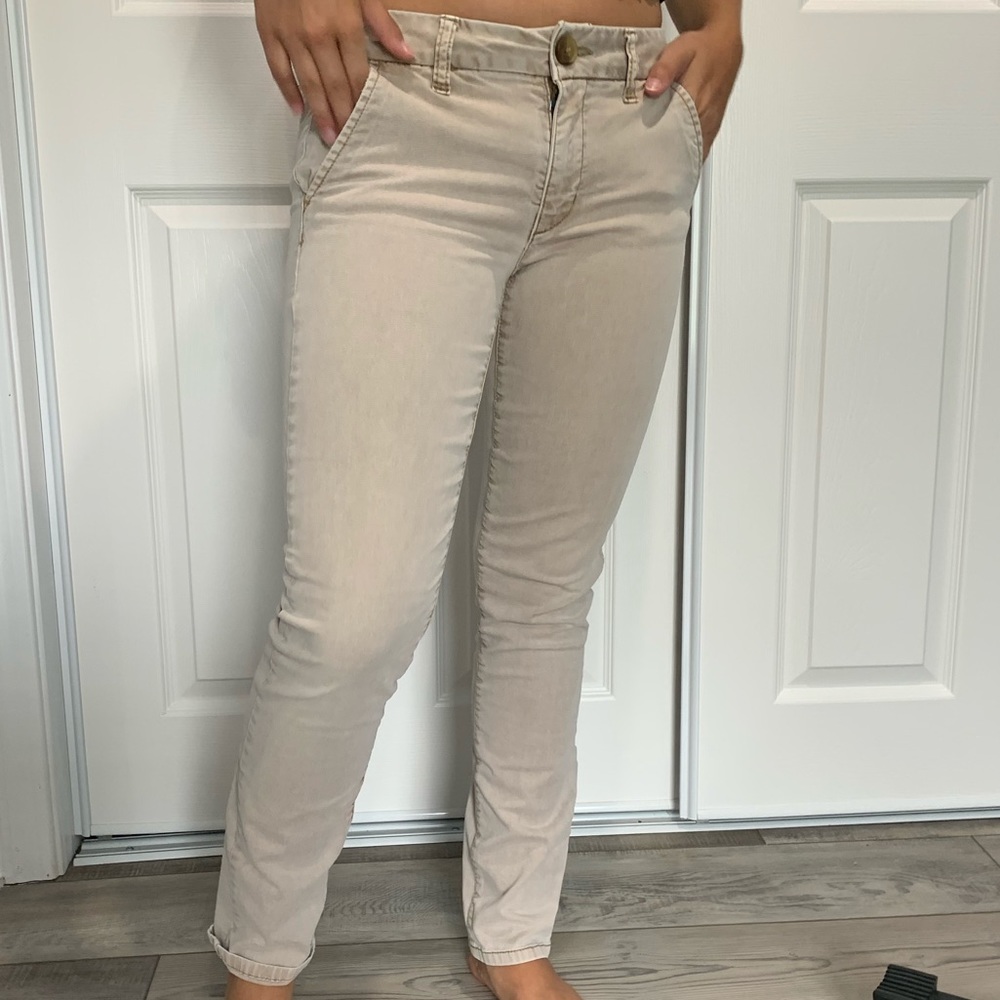 skinny khaki pants